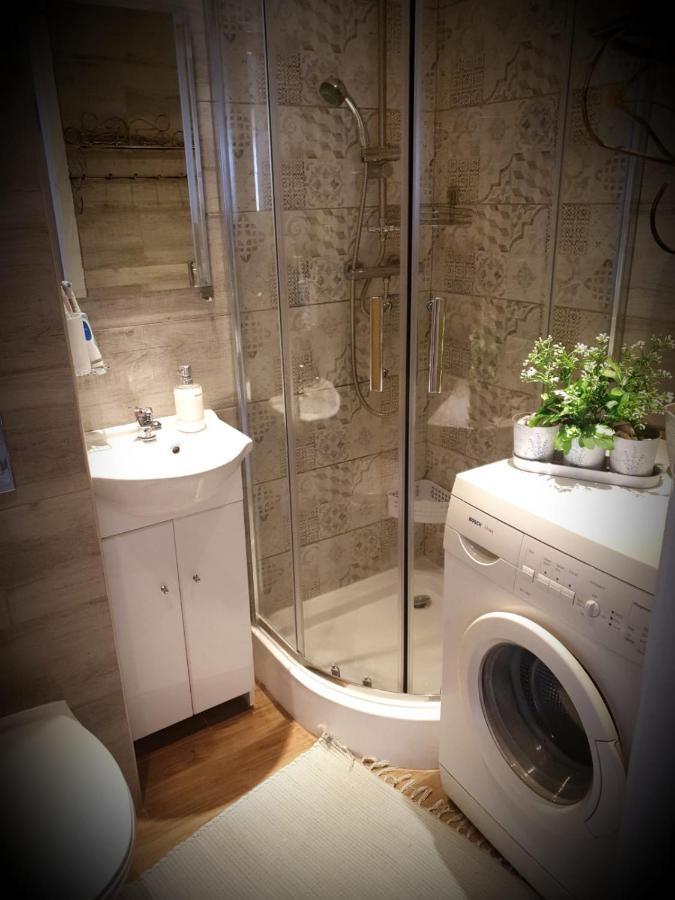 Apartament Wrzos Bieszczady Czarna  Buitenkant foto